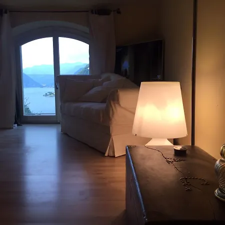 Apartment Lake And City View - With Parking Como