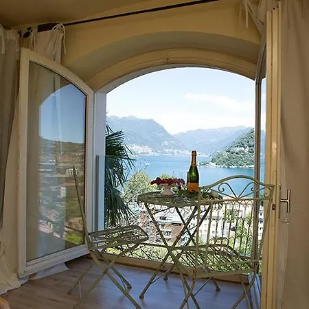 Lake And City View - With Parking * Como